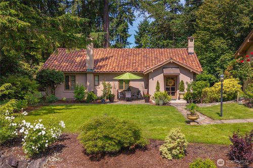 11211 Madera Cir Sw, Lakewood, WA, 98499-1498 | Card Image