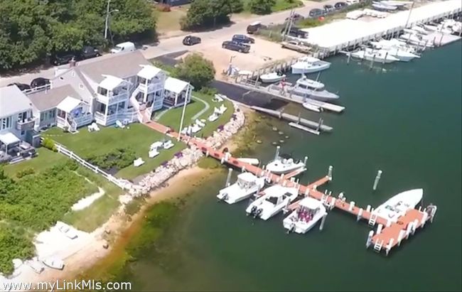 UNIT-1 - 47 E Chop Dr, Condo with 1 bedrooms, 1 bathrooms and null parking in Oak Bluffs MA | Image 14