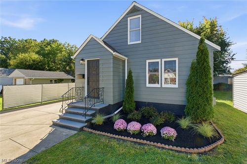 21050 Goller Avenue, Euclid, OH, 44119 | Card Image