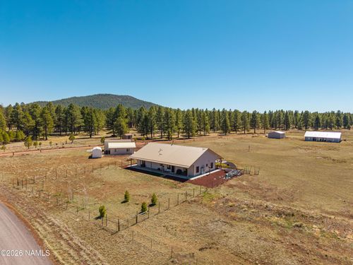 3095 E Pinetree Dr, Williams, AZ, 86046-9404 | Card Image
