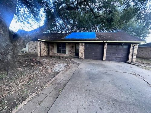 1815 Brumbelow St, Rosenberg, TX, 77471-4849 | Card Image