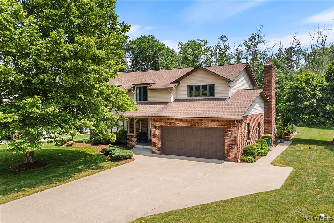 Roseville Ln, East Amherst, NY 14051