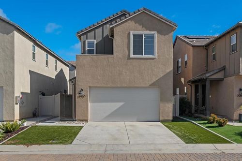 1938 Julie Dawn Pl, Escondido, CA, 92026-1600 | Card Image