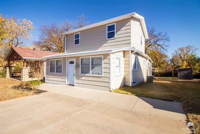 411 S Madison, House other with 4 bedrooms, 2 bathrooms and null parking in Junction City KS | Image 2