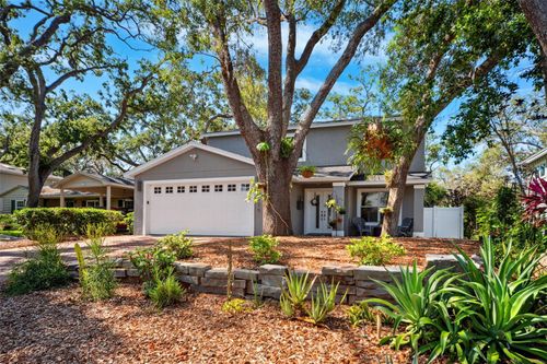 1120 43rd Ave N, ST PETERSBURG, FL, 33703-4540 | Card Image