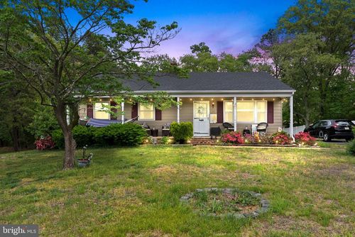 20 N 3rd St, WATERFORD WORKS, NJ, 08089-2334 | Card Image