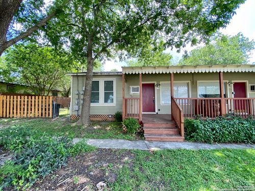 126 S Krueger Ave, New Braunfels, TX, 78130-6939 | Card Image