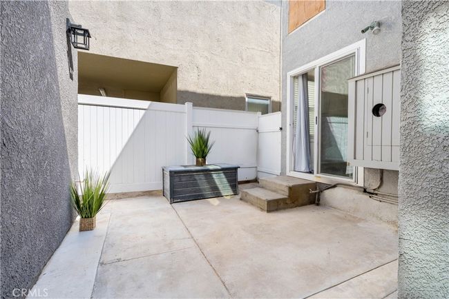 1003 Seal Way, Home with 6 bedrooms, 4 bathrooms and 2 parking in Seal Beach CA | Image 26