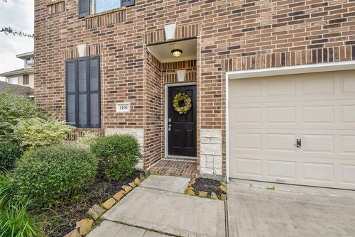 1193 Stallion Rdg, Alvin, TX, 77511-4841 | Card Image