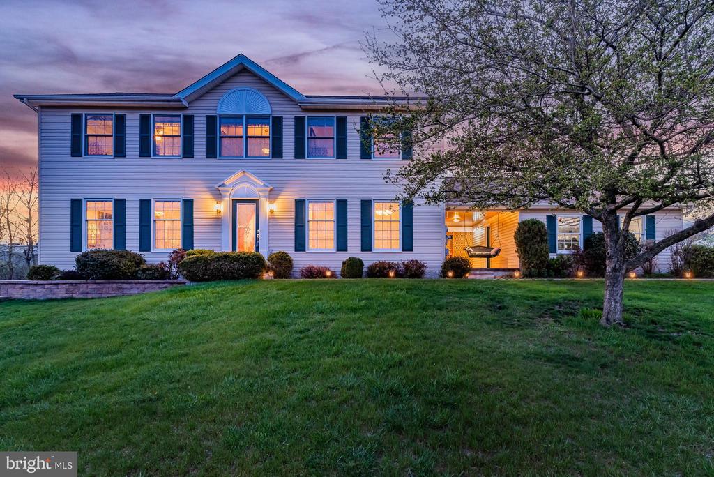 Shatto Dr, Carlisle, PA 17013