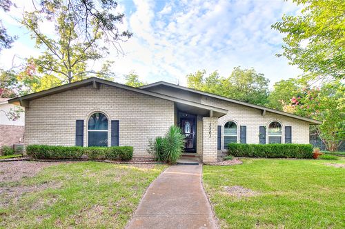 3201 Christie Cir, Garland, TX, 75044-3613 | Card Image