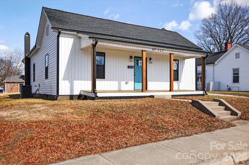 723 Dale Earnhardt Blvd, Kannapolis, NC, 28081-1305 | Card Image