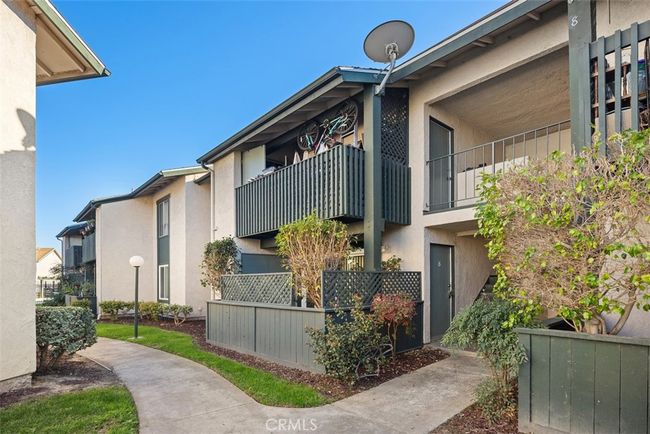 5 - 23300 Orange, Condo with 2 bedrooms, 1 bathrooms and null parking in Lake Forest CA | Image 21