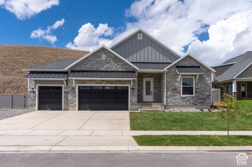 894 S Crest Dale Ln, Santaquin, UT, 84655-5693 | Card Image