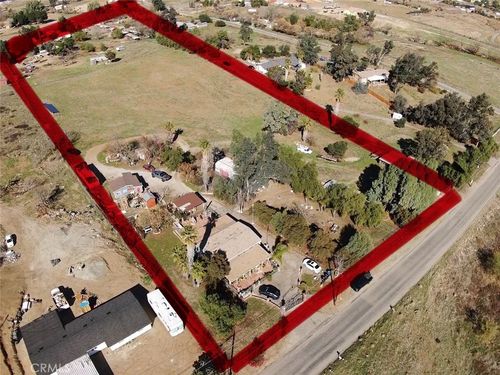 22360 Margarth St, Perris, CA, 92570-6228 | Card Image