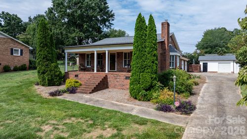 1316 Oak Canopy Rd, Lincolnton, NC, 28092-7422 | Card Image