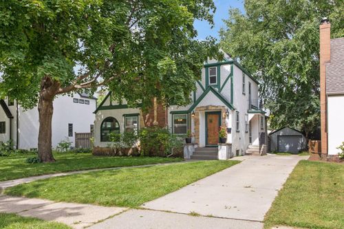 1655 Eleanor Ave, Saint Paul, MN, 55116-1408 | Card Image