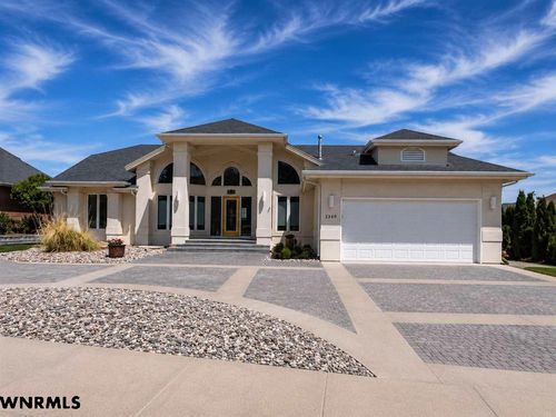 2340 Lariat Loop Dr, Gering, NE, 69341 | Card Image