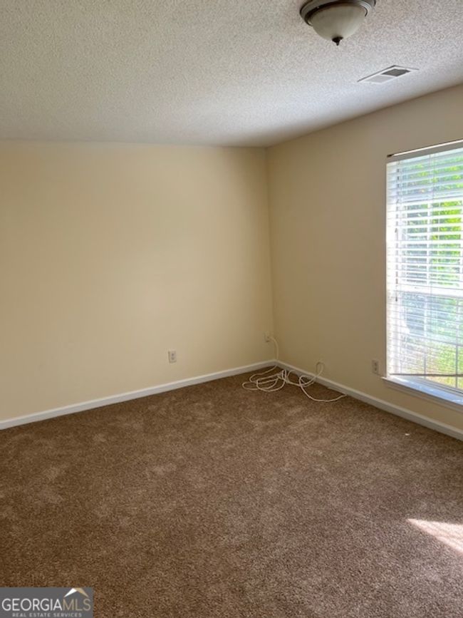 6468 Berryvale Dr, House other with 3 bedrooms, 3 bathrooms and 2 parking in Lithonia GA | Image 5