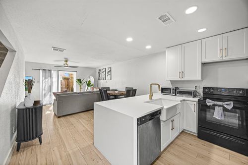187-11000 Kinghurst Drive, Houston, TX, 77099 | Card Image