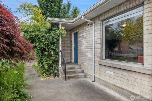 2345 I St Ne, Auburn, WA, 98002-2807 | Card Image
