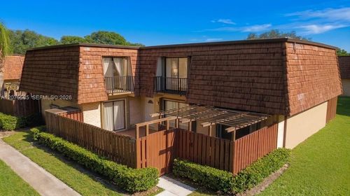 516 5th Ln, Greenacres, FL, 33463-4348 | Card Image
