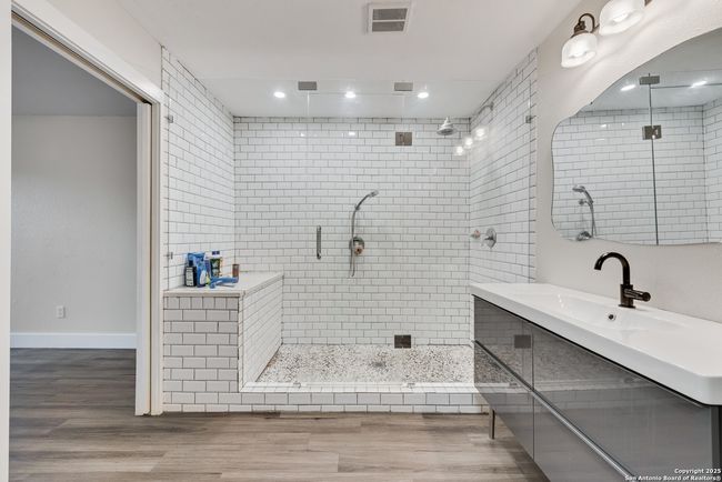 6371 Stonewater Bend Trl, House other with 3 bedrooms, 2 bathrooms and null parking in Fort Worth TX | Image 19
