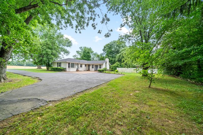 3086 Highway 76, House other with 3 bedrooms, 3 bathrooms and 2 parking in Adams TN | Image 34