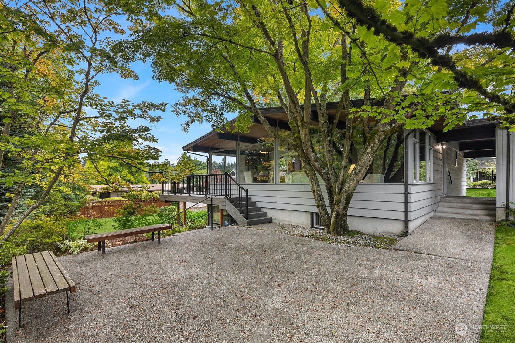Meadow Ave, Renton, WA 98056