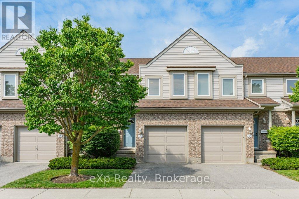 Residential in Guelph (Pineridge/Westminster Woods)
