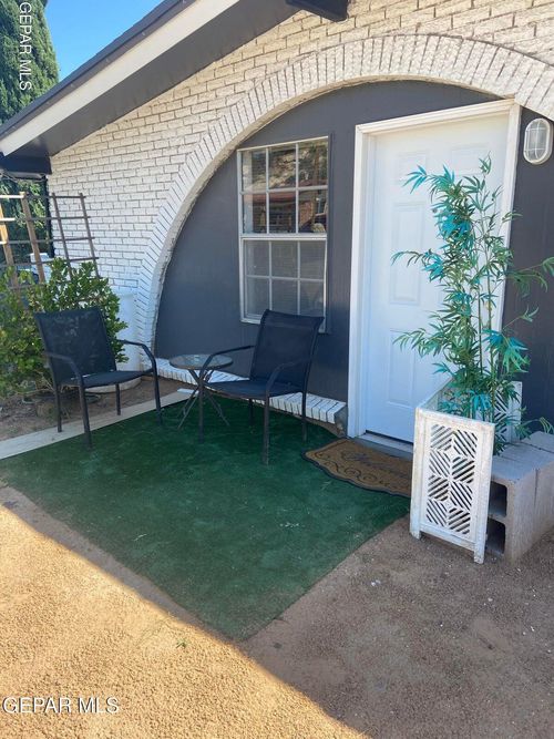 10008 Acer Ave, El Paso, TX, 79925-6805 | Card Image