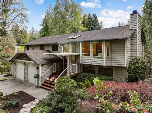 16603 199th Pl Ne, Woodinville, WA, 98077-9495 | Card Image