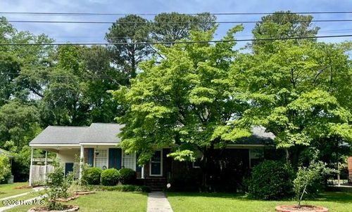106 W Berkshire Rd, Greenville, NC, 27858-4403 | Card Image