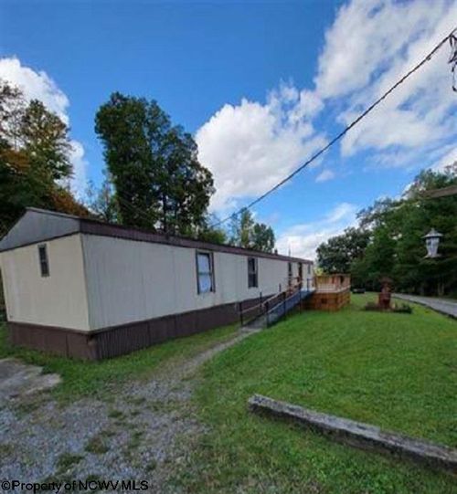 7 Sanders Ln, Beverly, WV, 26253-4703 | Card Image