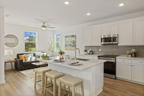 6411 Jacinto Ave, Sacramento, CA, 95823 | Card Image