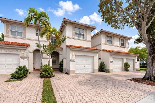 10909 Nw 43rd Ln, Doral, FL, 33178-1823 | Card Image