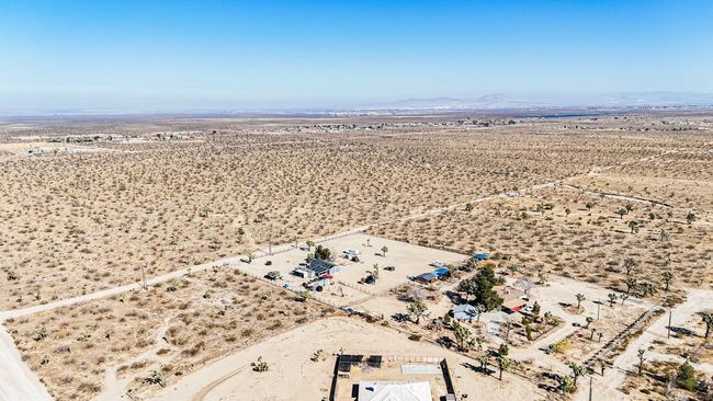 6573 Dos Palmas Rd, House other with 3 bedrooms, 2 bathrooms and null parking in Phelan CA | Image 44