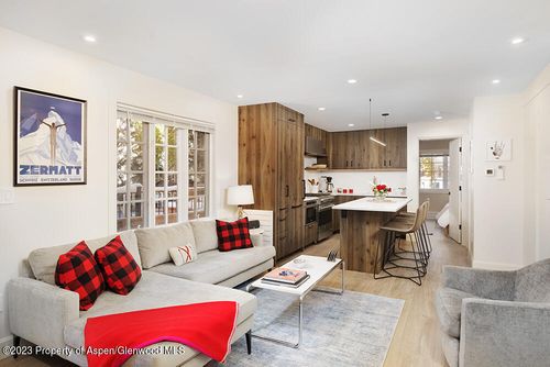 11-631 S Galena St, Aspen, CO, 81611-1942 | Card Image