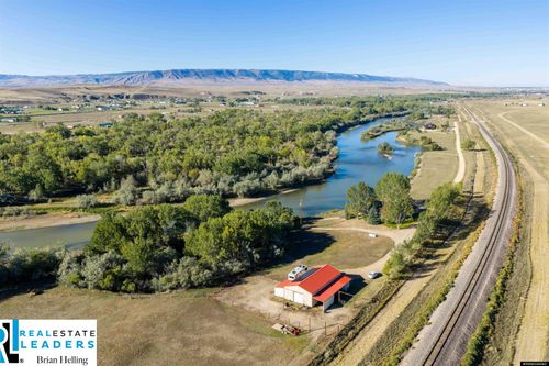 107 Coal Shadow Rd, Evansville, WY, 82636-9550 | Card Image