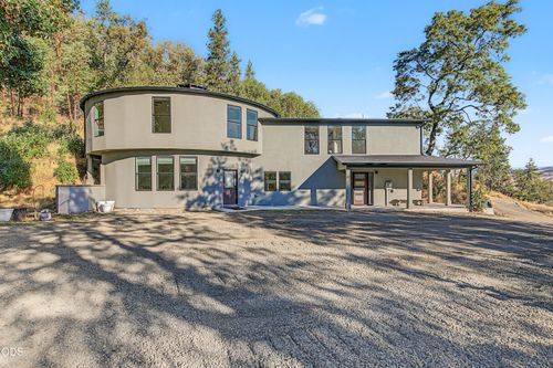 1650 Neil Creek Rd, Ashland, OR, 97520-8811 | Card Image