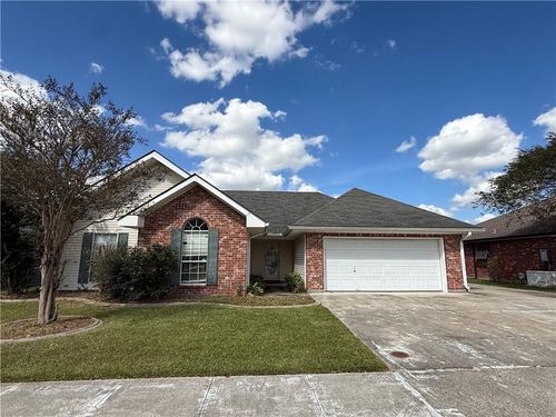 200 Tigerlily Dr, Houma, LA, 70360-7382 | Card Image