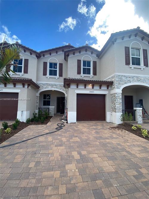 12865-12865 Nw 24th Ave, Miami, FL, 33167-1576 | Card Image