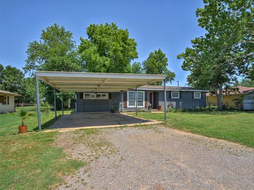 303 W Meek St, Wayne, OK, 73095-3386 | Card Image