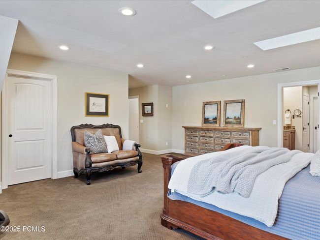 5932 E Big Horn Pkwy, Home with 7 bedrooms, 6 bathrooms and null parking in Eden UT | Image 35