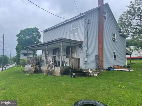 801 Main St, ZION GROVE, PA, 17985-9606 | Card Image
