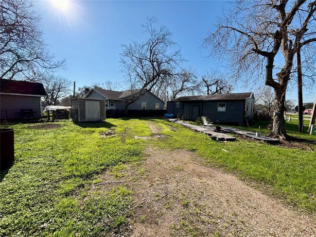 100 Upton Ln, House other with 2 bedrooms, 2 bathrooms and null parking in Brazoria TX | Image 18
