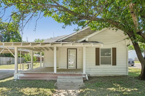 302 S Wood St, Cleburne, TX, 76033-5434 | Card Image