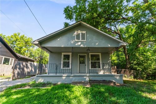 1826 Shawnee Dr, Kansas City, KS, 66106-3024 | Card Image