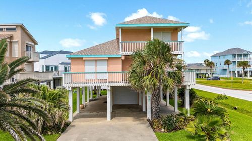4122 Pirates Aly, Galveston, TX, 77554 | Card Image