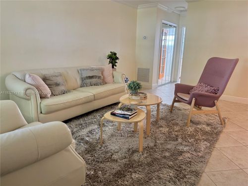 apt-7-3801 Ne 22nd Ter, Lighthouse Point, FL, 33064-7475 | Card Image